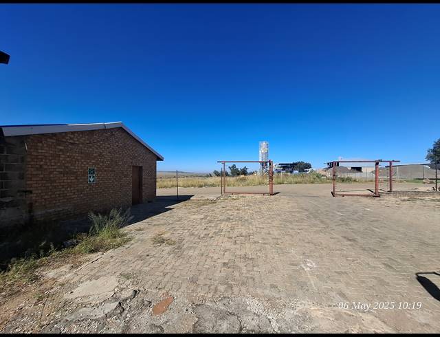 19,520M² INDUSTRIAL YARD FOR SALE IN RIVERSIDE